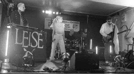 LEISE live in Bergisch Gladbach LEISE sind live im Bergisch Gladbacher Bistro am Schloss aufgetreten