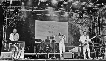 LEISE live in Leichlingen 2023 LEISE spielten live auf dem Grammo Festival in Leichlingen